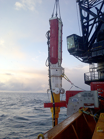 offshore piling hammer